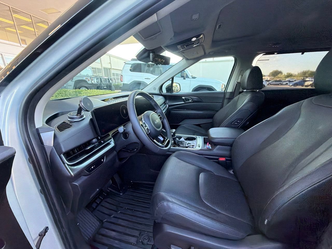Used 2026 Kia Carnival SX Prestige FWD image 8