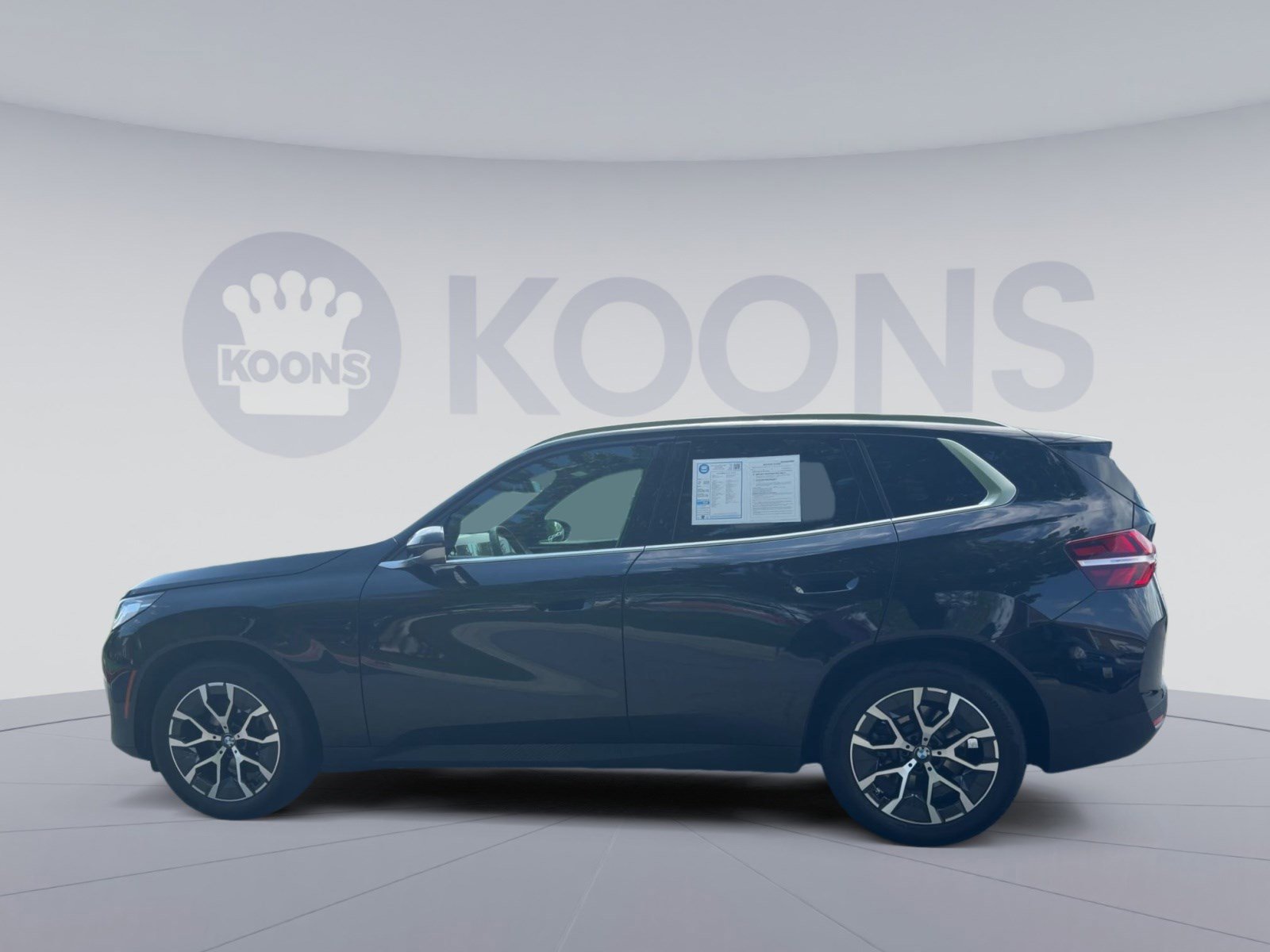 Used 2025 BMW X3 xDrive30i w/ Convenience Package AWD/4WD image 5