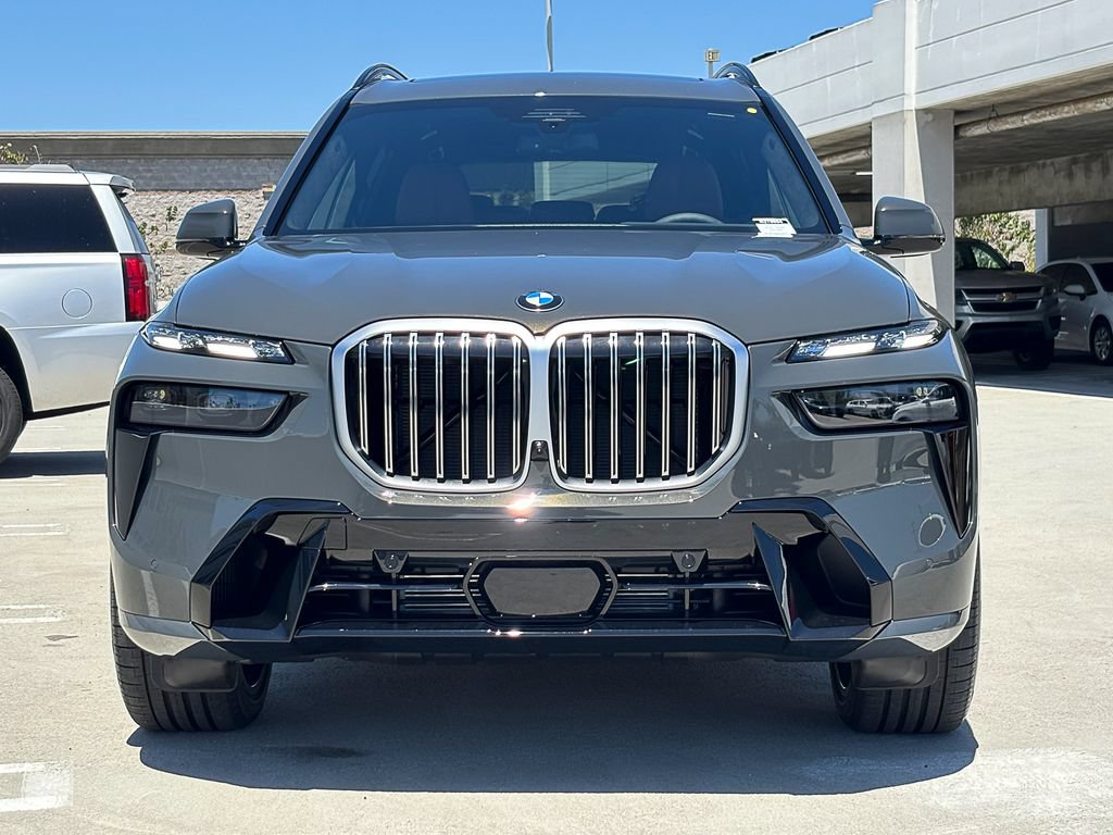 New 2027 BMW X7 xDrive40i w/ Executive Package AWD/4WD image 2