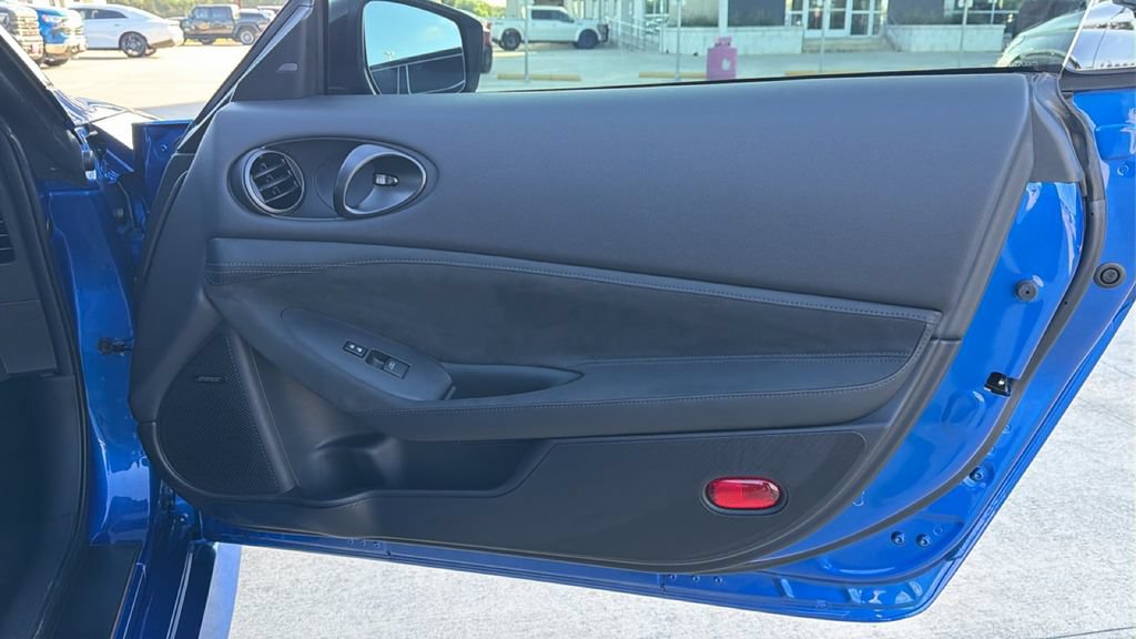 Used 2024 Nissan Z Performance w/ Floor Mat Package RWD image 27