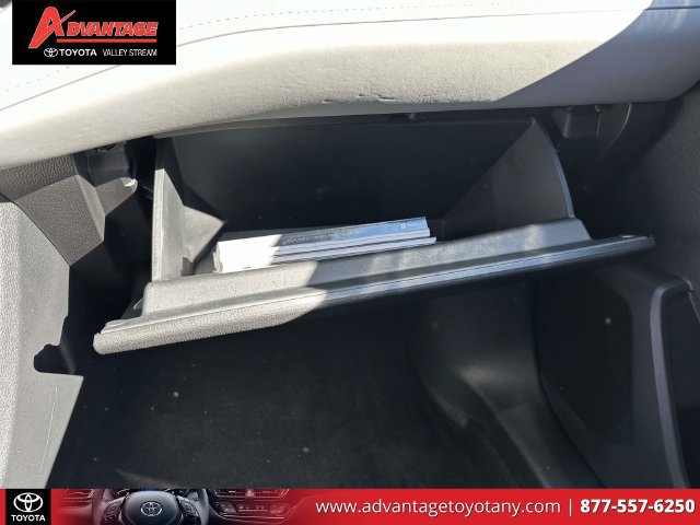 Used 2023 Toyota Highlander LE AWD/4WD image 39