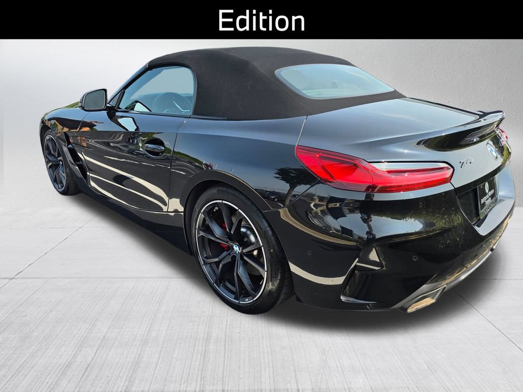 Used 2025 BMW Z4 M40i w/ Edition RWD image 8
