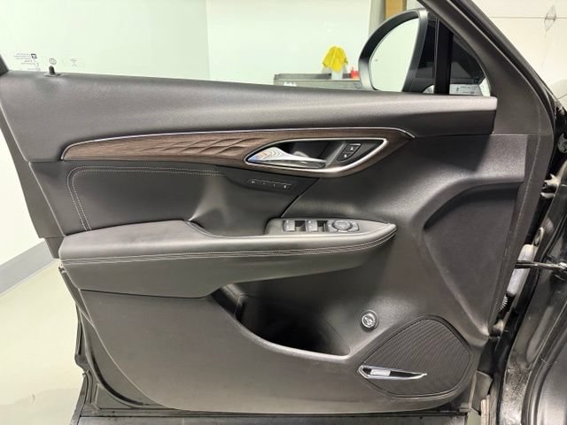 Used 2023 Buick Envision Avenir AWD/4WD image 11