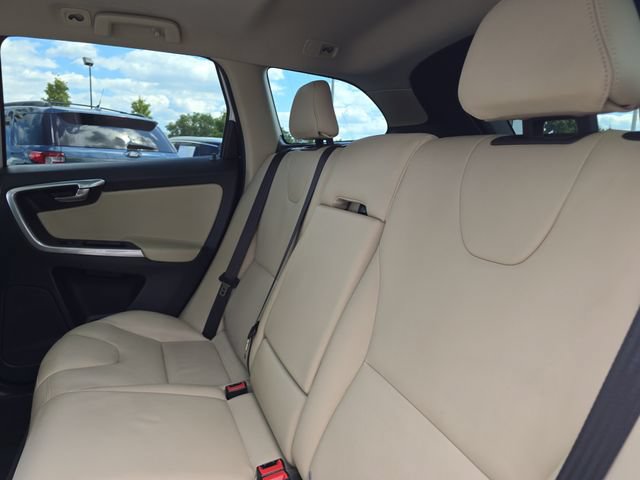 Used 2016 Volvo XC60 T6 w/ Protection Package AWD/4WD image 22