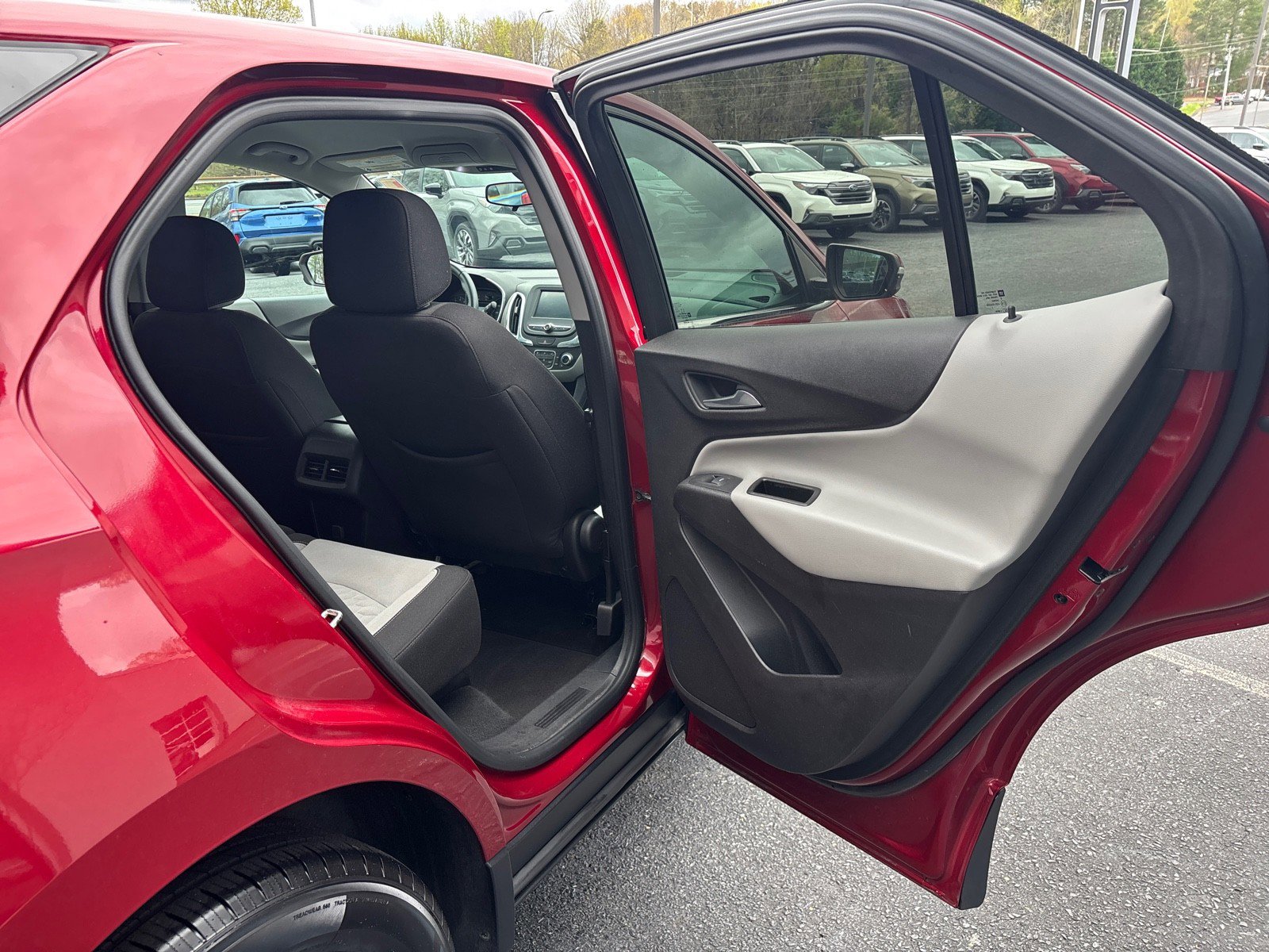 Used 2018 Chevrolet Equinox LT image 37