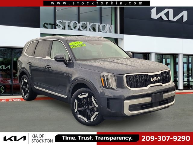 Used 2024 Kia Telluride EX w/ EX Captain's Chair Package