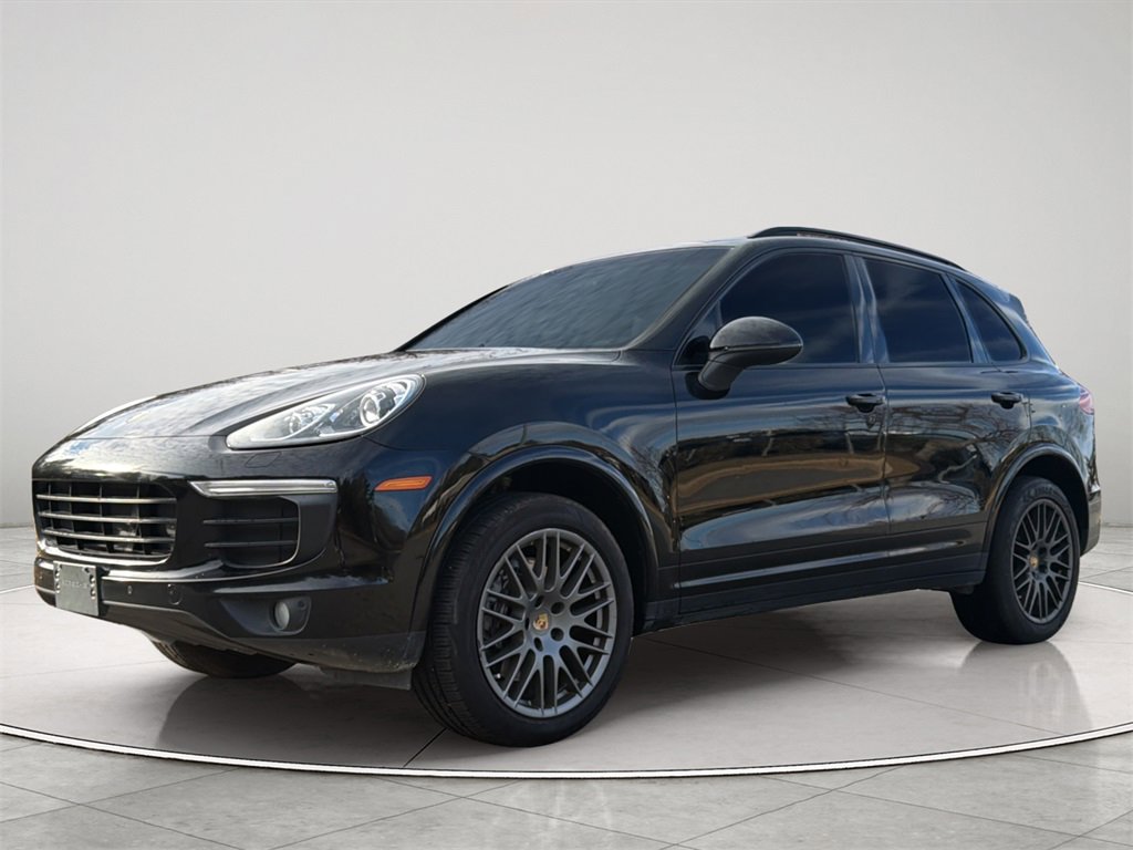 Used 2017 Porsche Cayenne Platinum Edition w/ Premium Package (PJV) image 15
