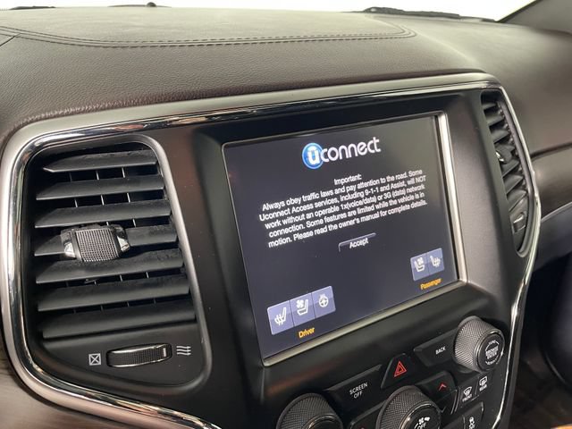 Used 2017 Jeep Grand Cherokee Overland w/ Jeep Active Safety Group AWD/4WD image 7