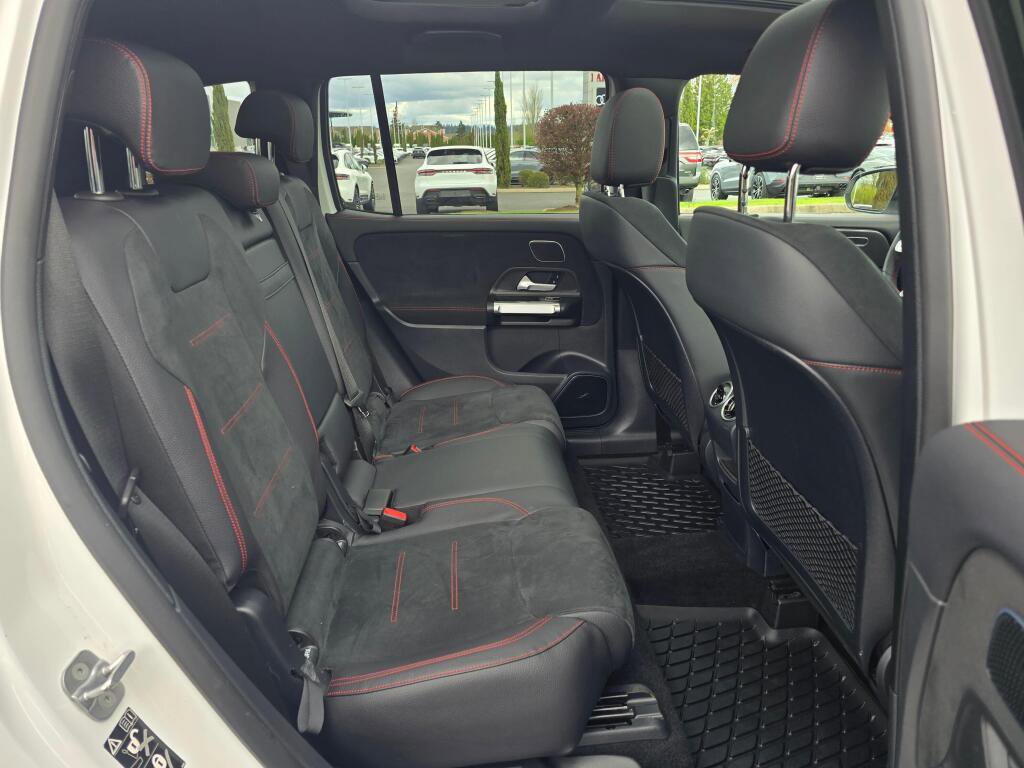 Used 2023 Mercedes-Benz GLB 250 4MATIC w/ AMG Line image 25