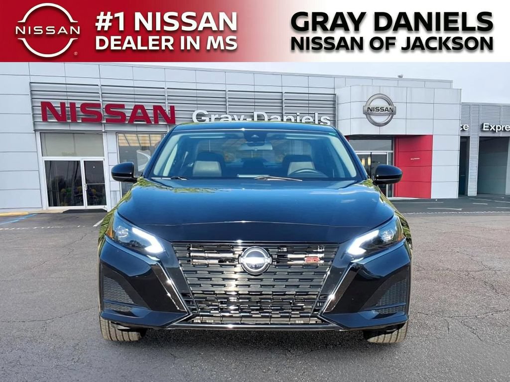 Certified 2025 Nissan Altima 2.5 SR FWD video 2