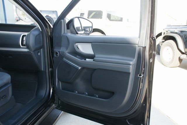 Used 2025 Ford Expedition Max Active image 35