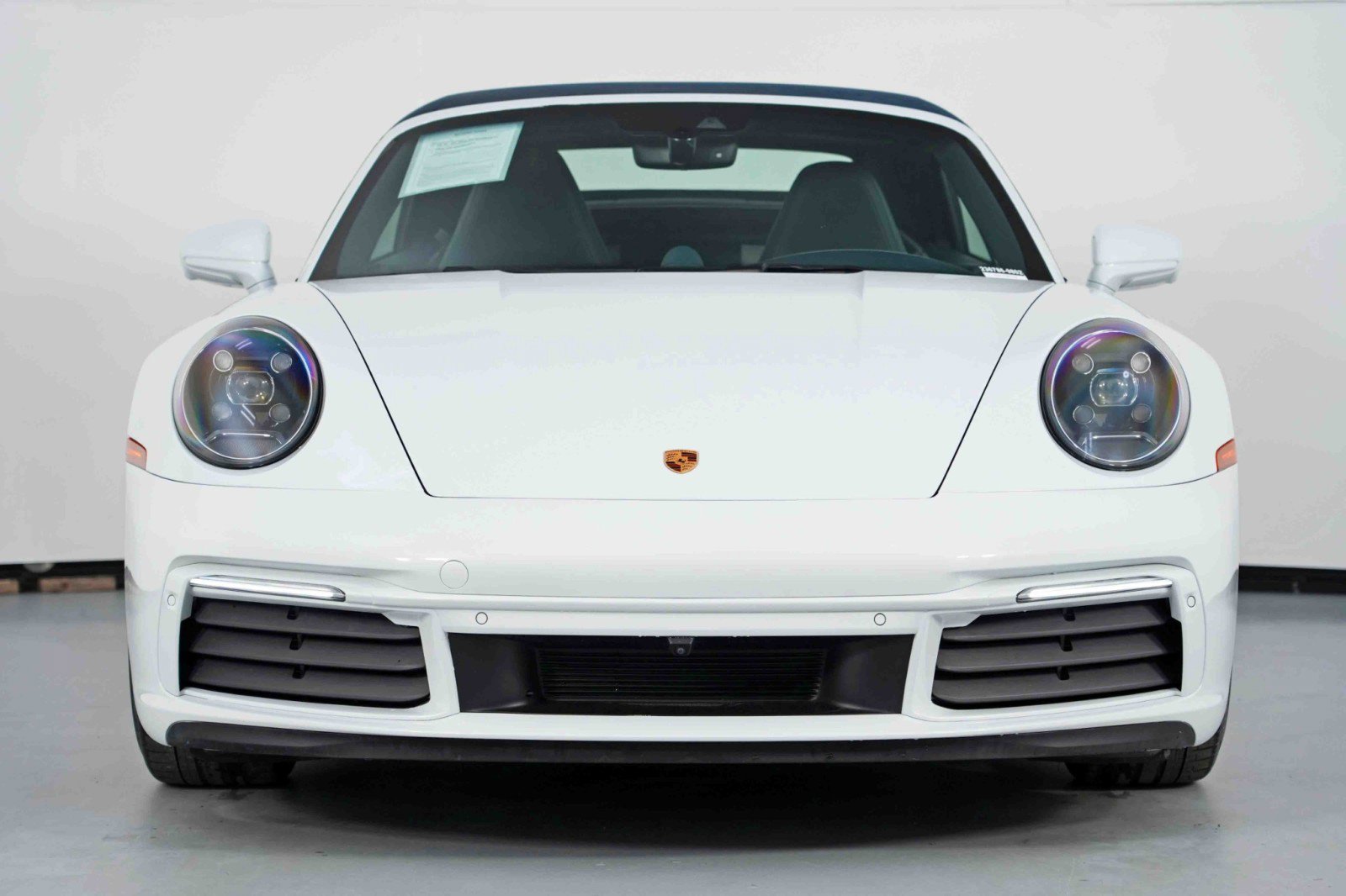 Used 2022 Porsche 911 Carrera image 7