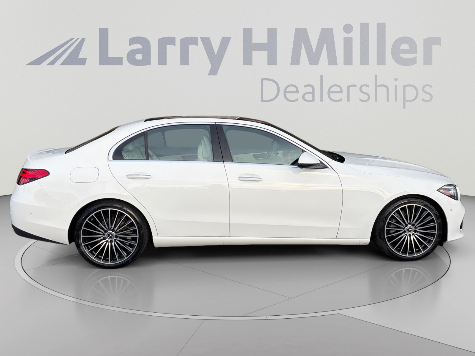 Used 2026 Mercedes-Benz C 300 4MATIC Sedan image 7