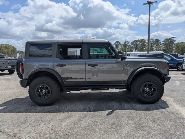 Used 2023 Ford Bronco Wildtrak image 4