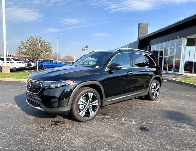 Certified 2023 Mercedes-Benz EQB 300 4MATIC w/ Driver Assistance Package image 3