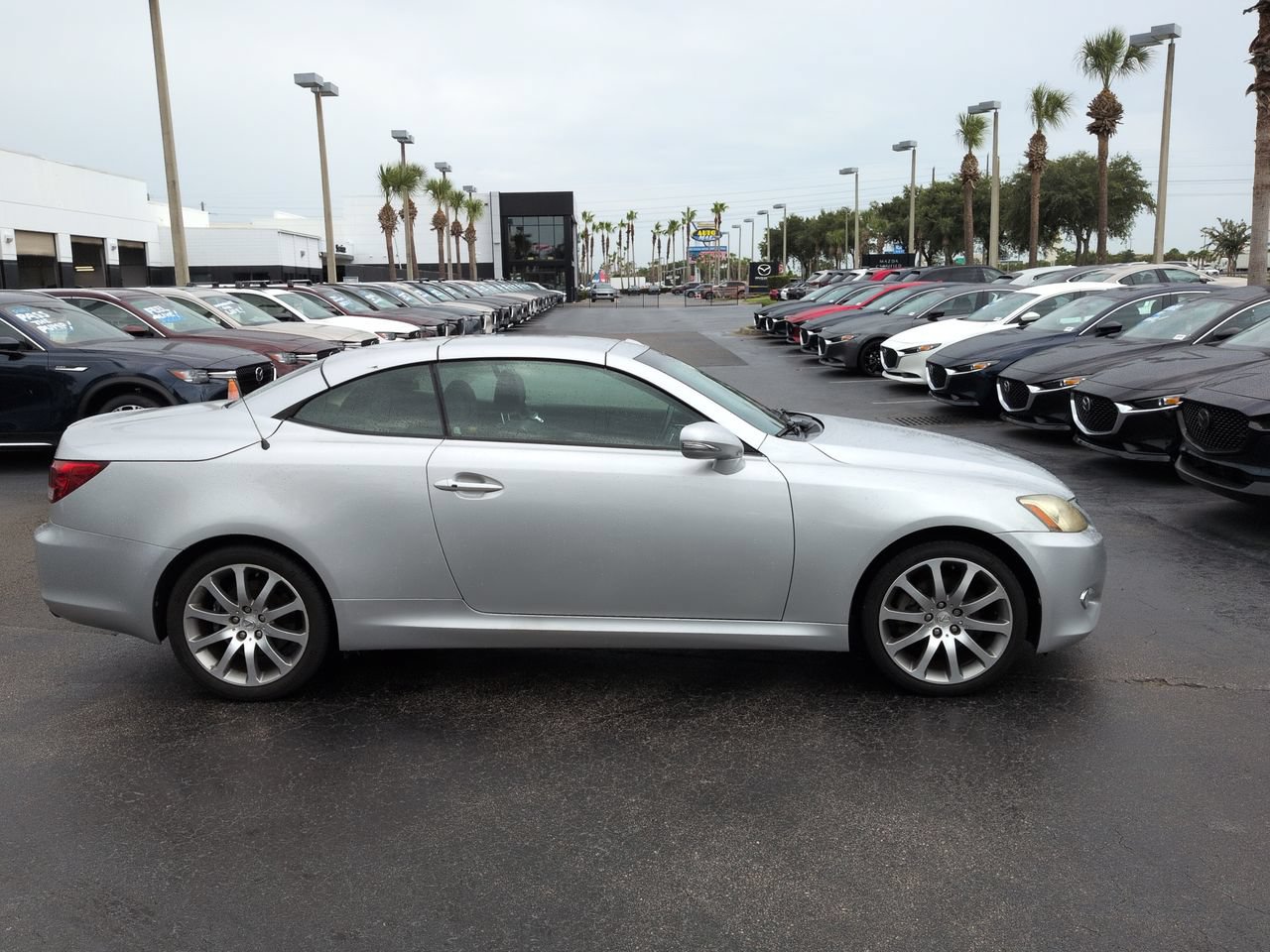 Used 2010 Lexus IS 250C RWD image 3