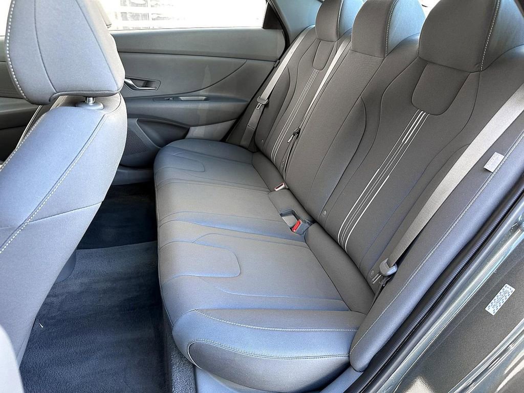 Used 2024 Hyundai Elantra SEL image 19