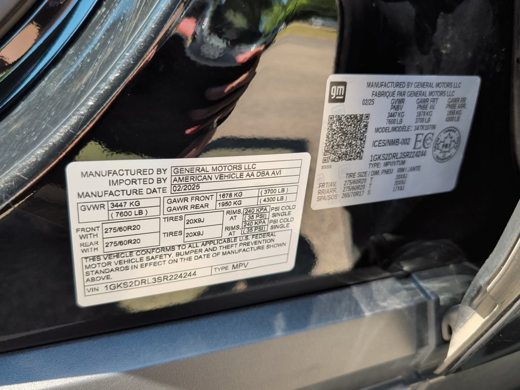 Used 2025 GMC Yukon Denali AWD/4WD image 40