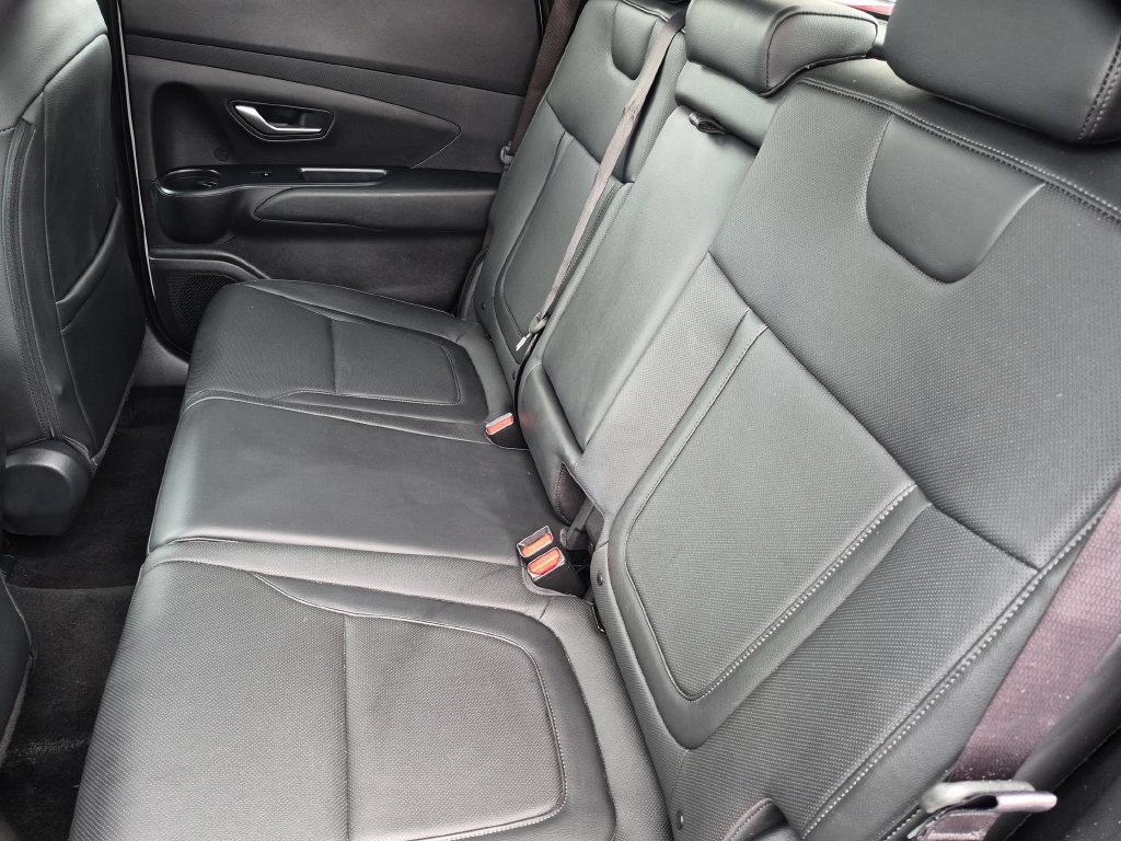 Used 2025 Hyundai Santa Cruz SEL FWD image 28