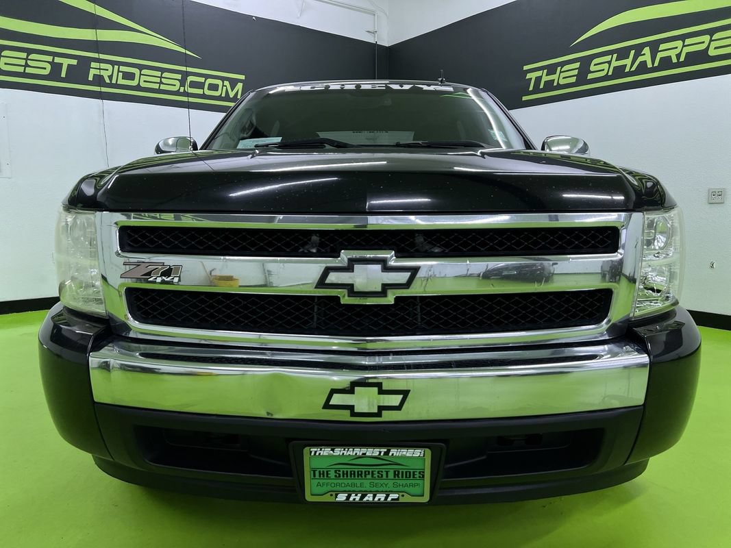 Used 2007 Chevrolet Silverado 1500 LT w/ Towing Package AWD/4WD image 3