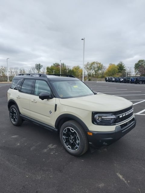 New 2025 Ford Bronco Sport Outer Banks w/ Outer Banks Tech Package+ AWD/4WD image 4