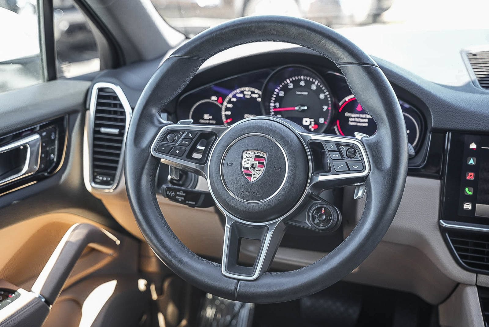 Used 2023 Porsche Cayenne Platinum Edition AWD/4WD image 17