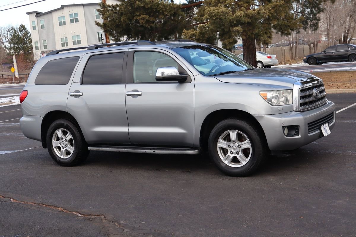 Used 2008 Toyota Sequoia Limited AWD/4WD image 2