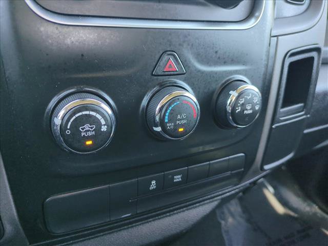 Used 2017 RAM 1500 Express AWD/4WD image 12