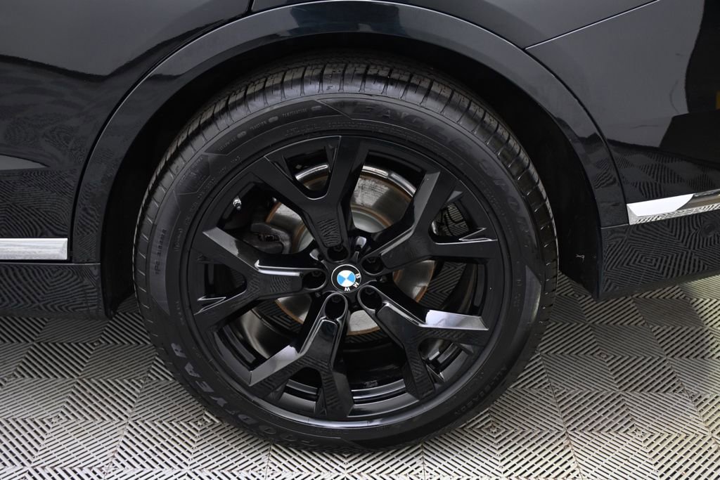 Used 2021 BMW X7 xDrive40i w/ Premium Package image 20