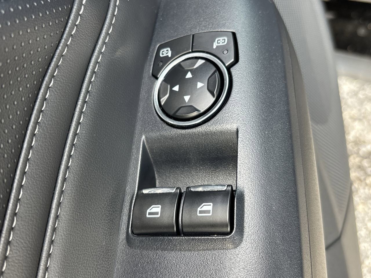 Used 2024 Ford Mustang GT Premium image 17