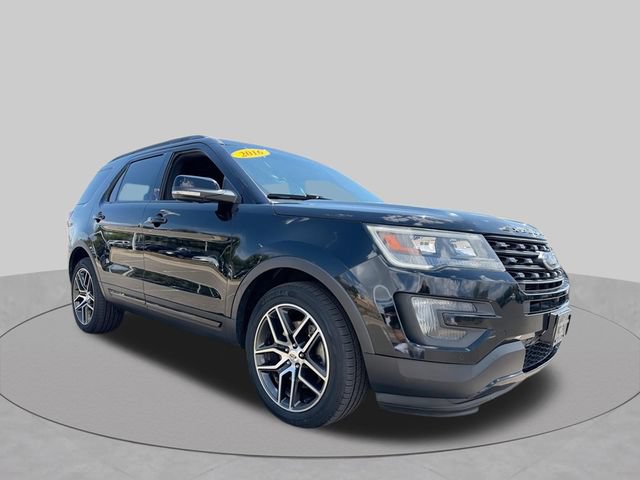 Used 2016 Ford Explorer Sport w/ Equipment Group 401A AWD/4WD image 2