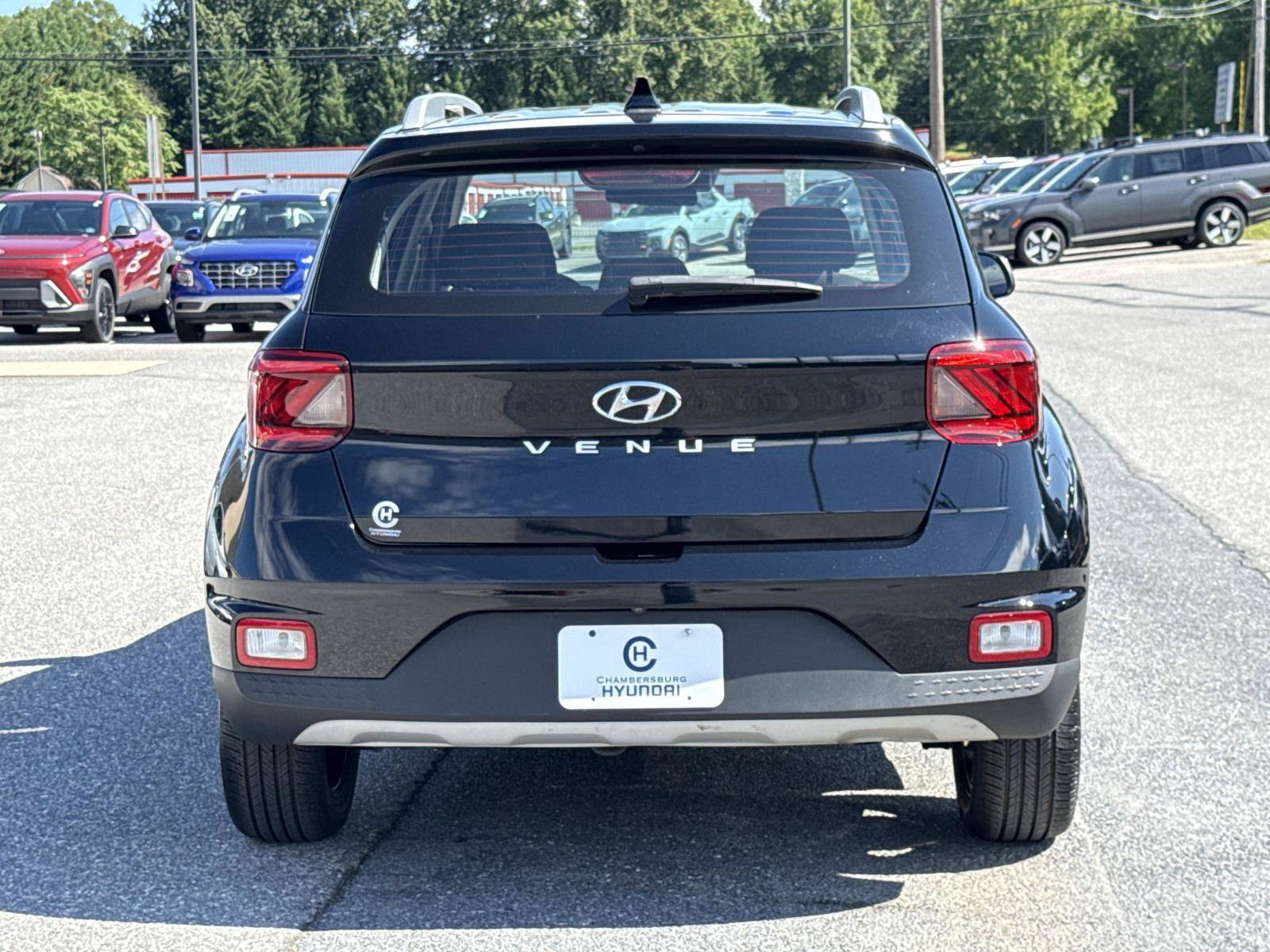 Certified 2022 Hyundai Venue SEL FWD image 26