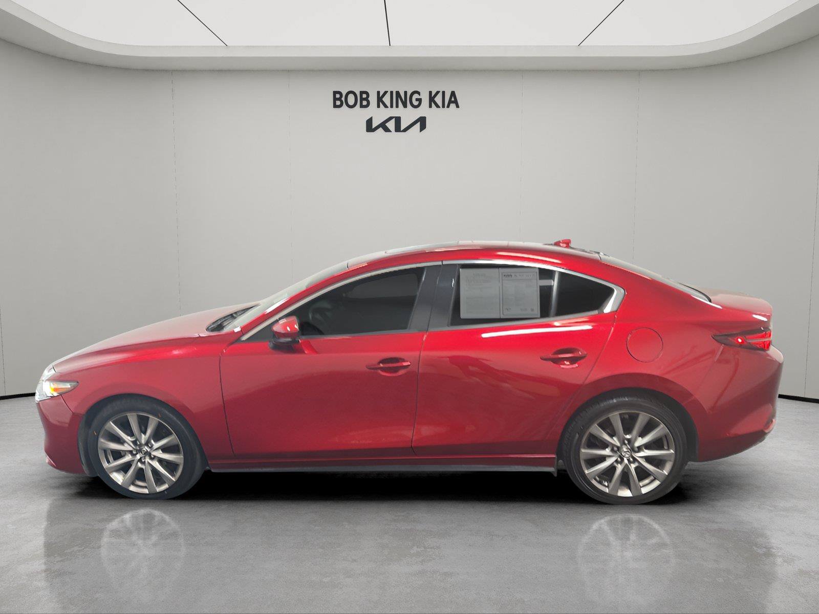 Used 2021 MAZDA MAZDA3 s FWD image 2