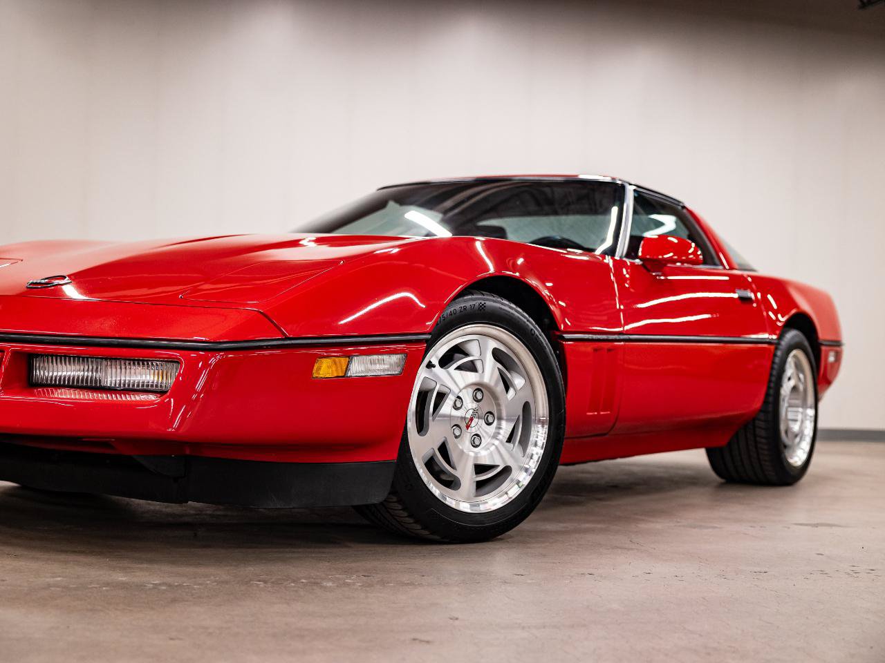 Used 1990 Chevrolet Corvette ZR-1 RWD image 21