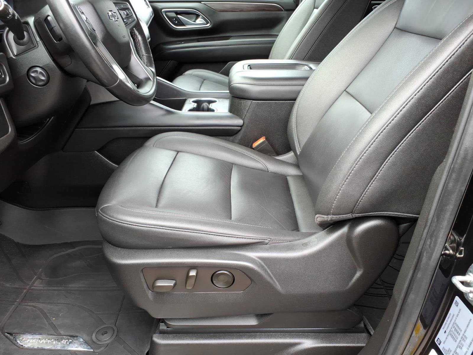 Certified 2022 Chevrolet Tahoe Z71 w/ Luxury Package image 15