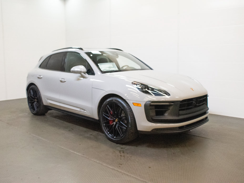 New 2026 Porsche Macan GTS AWD/4WD image 8
