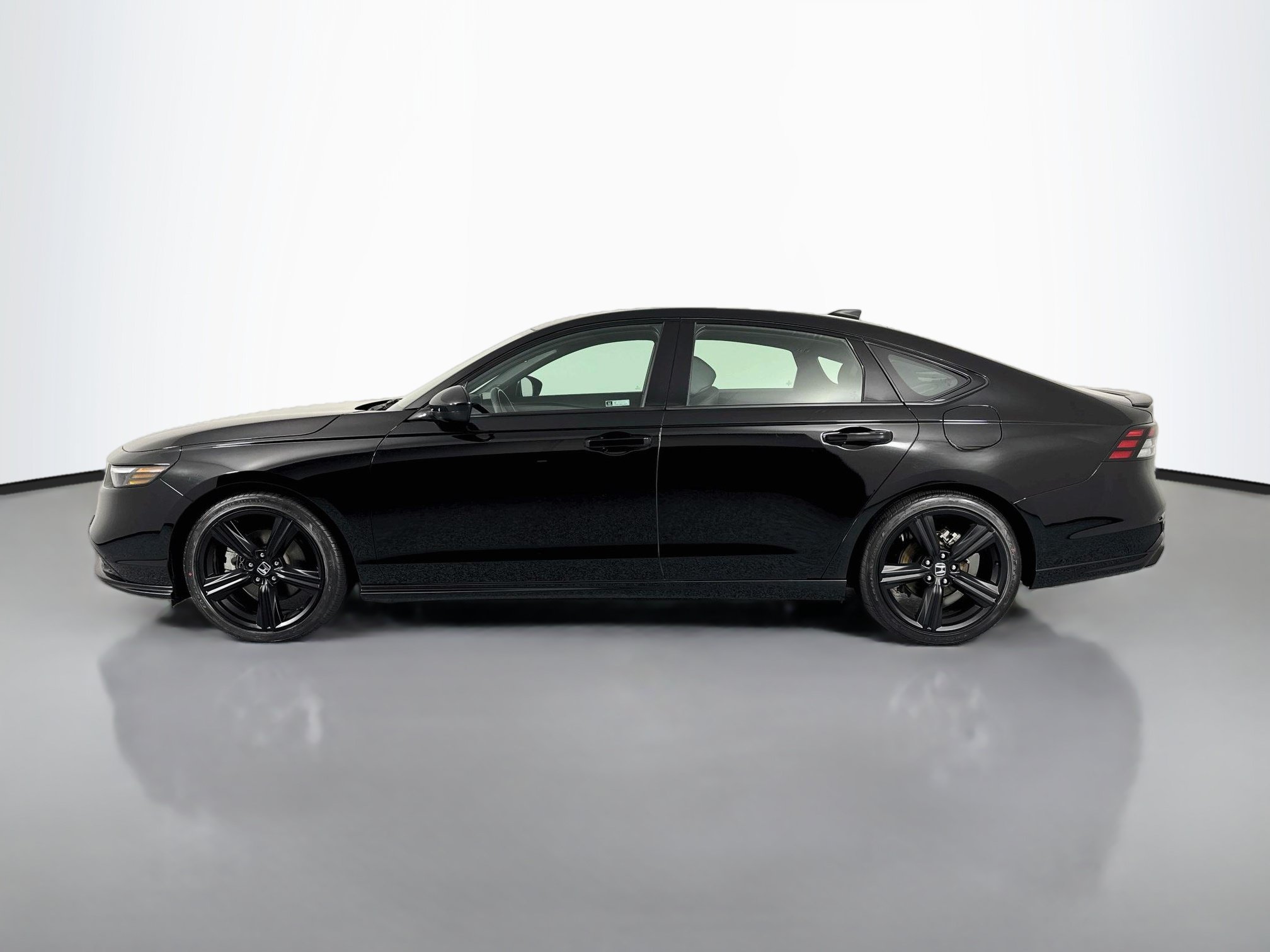 Certified 2023 Honda Accord Sport image 8