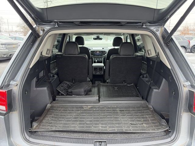 Used 2023 Volkswagen Atlas SEL R-Line image 18