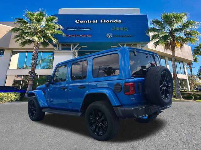 Used 2022 Jeep Wrangler Unlimited Sahara w/ Safety Group AWD/4WD image 7