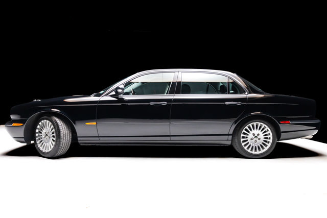 Used 2005 Jaguar XJ8 RWD image 19