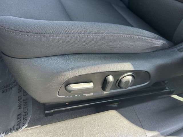 Used 2023 Chevrolet Malibu LT FWD image 19