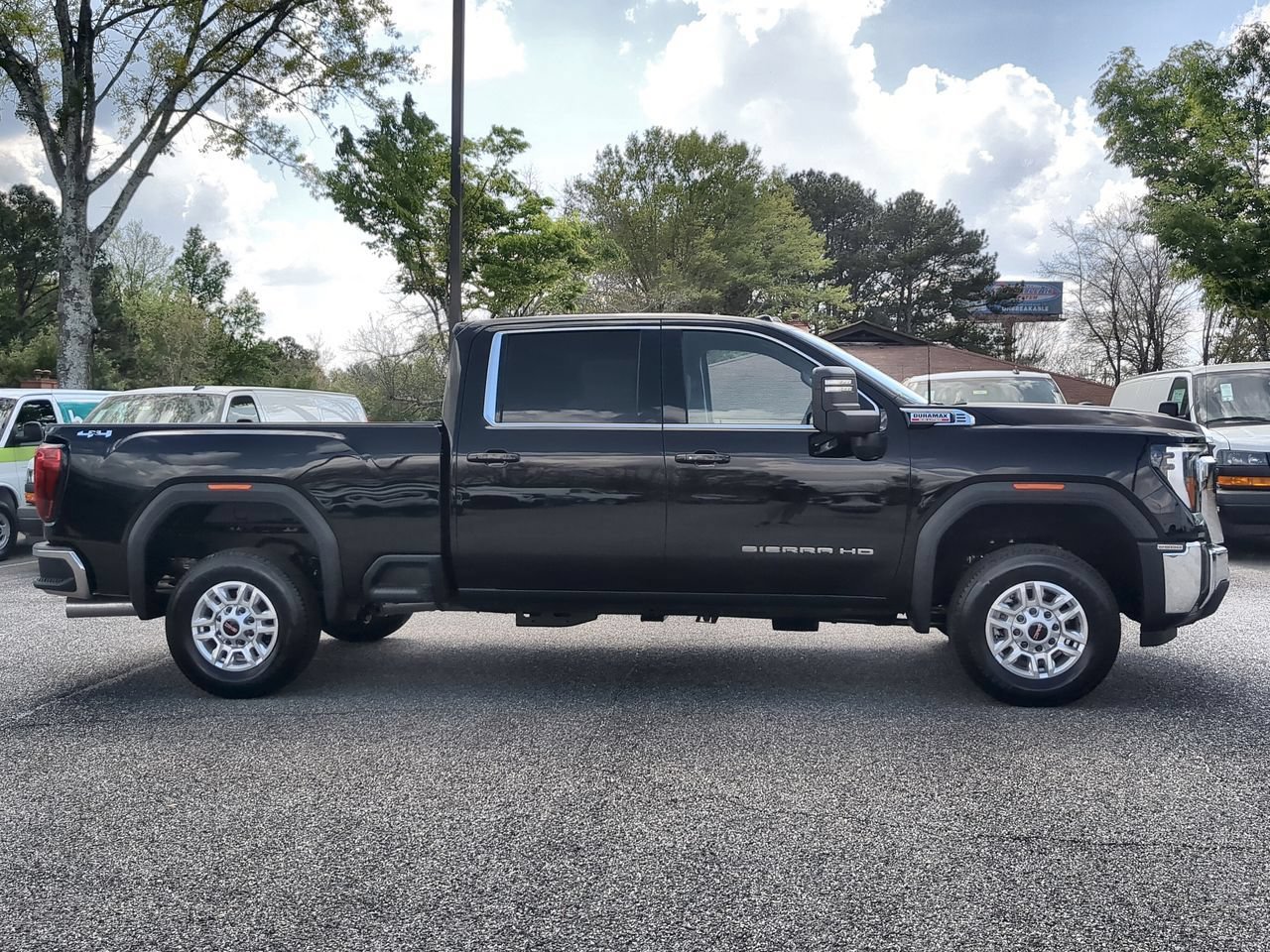 New 2026 GMC Sierra 2500 SLE w/ SLE Value Package; AWD/4WD image 9