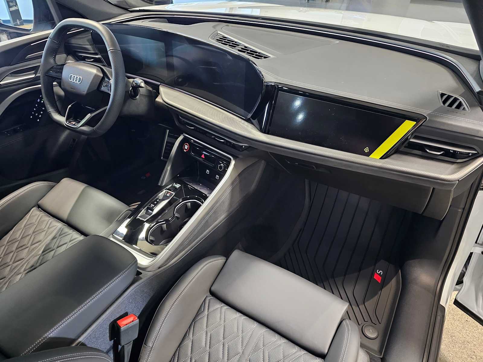 New 2026 Audi SQ5 Prestige AWD/4WD image 11