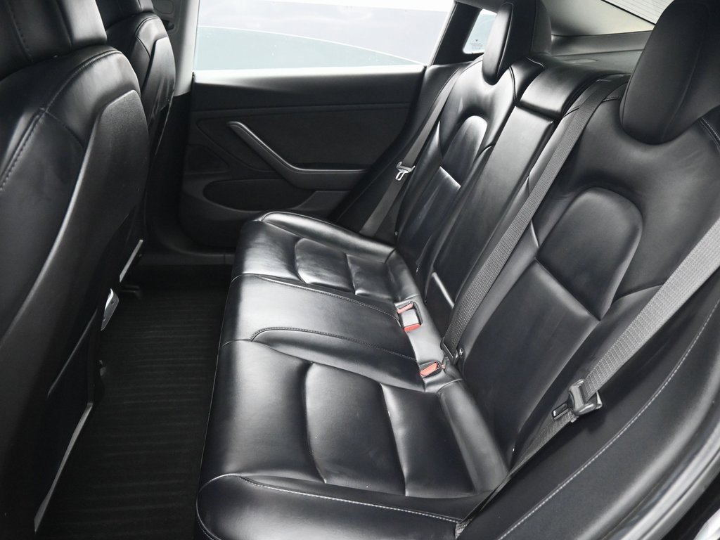 Used 2018 Tesla Model 3 Long Range image 28