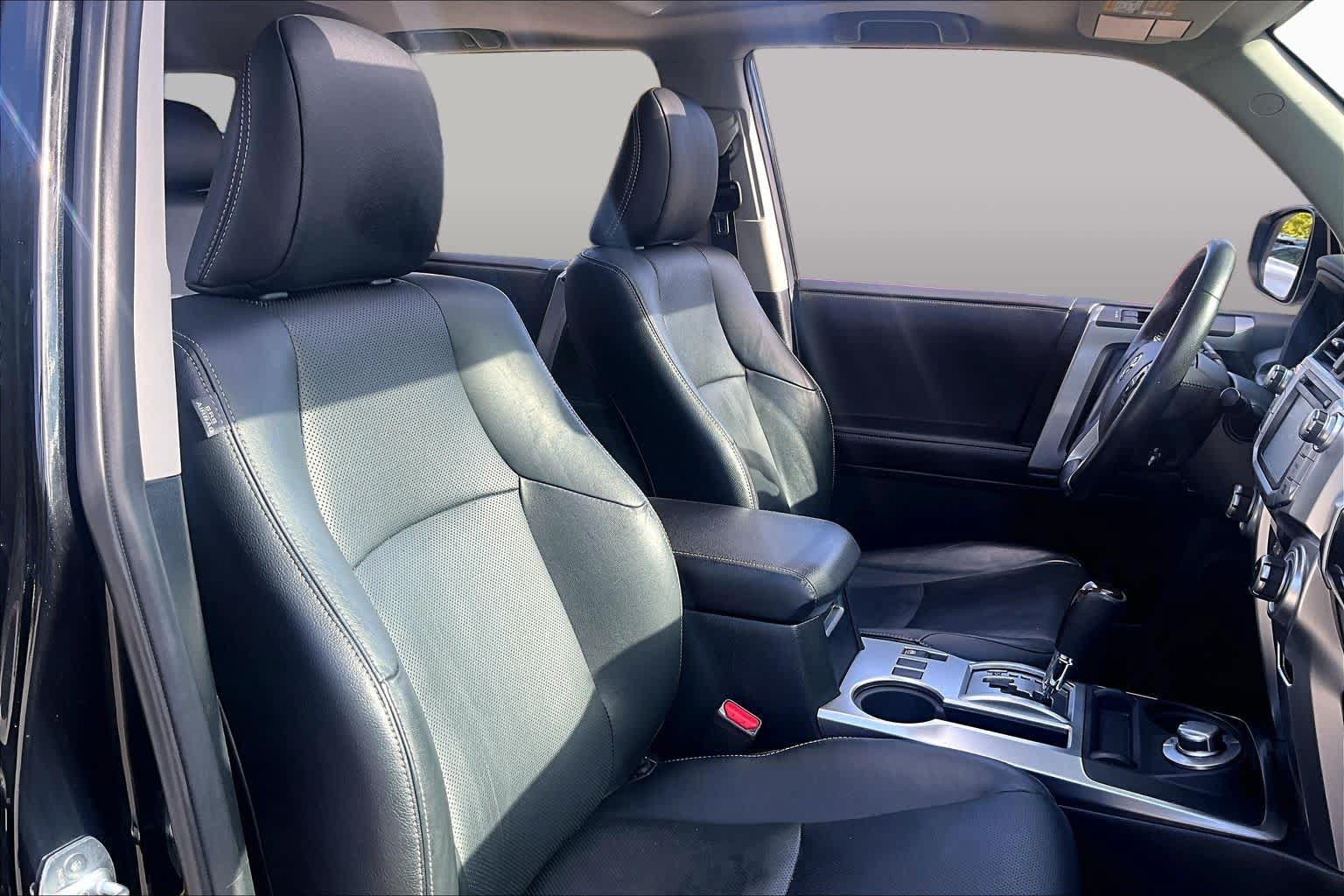 Used 2019 Toyota 4Runner Limited AWD/4WD image 9