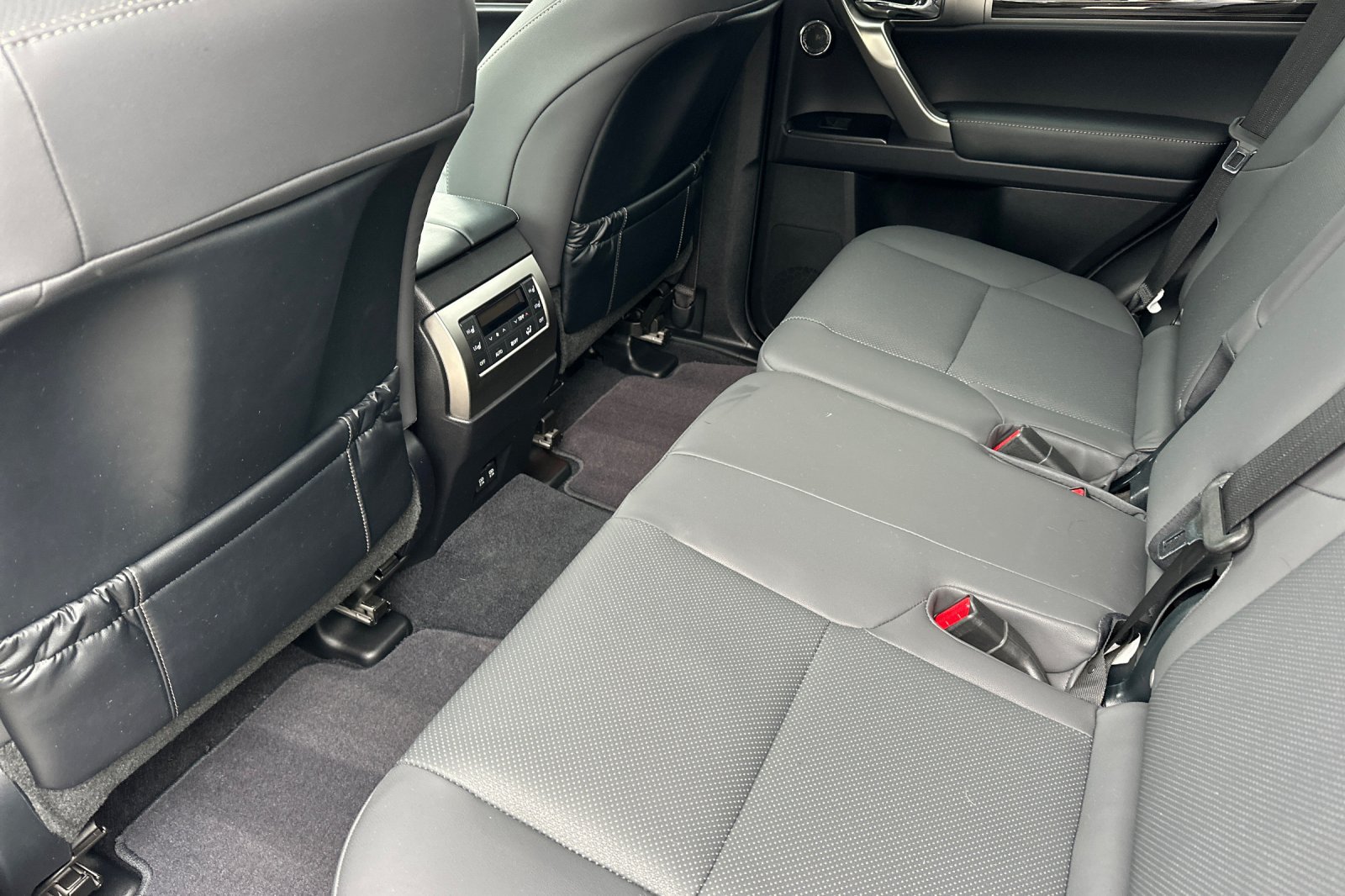 Used 2023 Lexus GX 460 Premium w/ Premium Plus Package AWD/4WD image 12