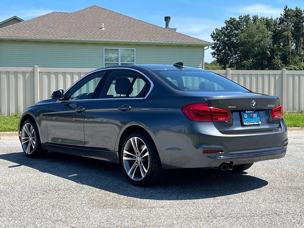 Used 2018 BMW 330i xDrive Sedan w/ Convenience Package AWD/4WD image 5