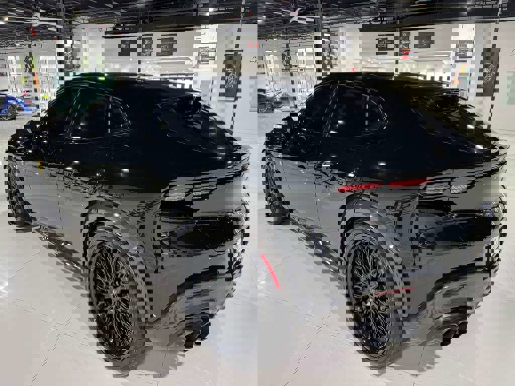 Used 2024 Ferrari Purosangue image 5