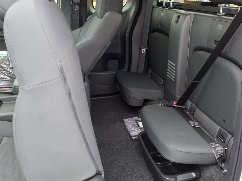 New 2026 Nissan Frontier S image 31