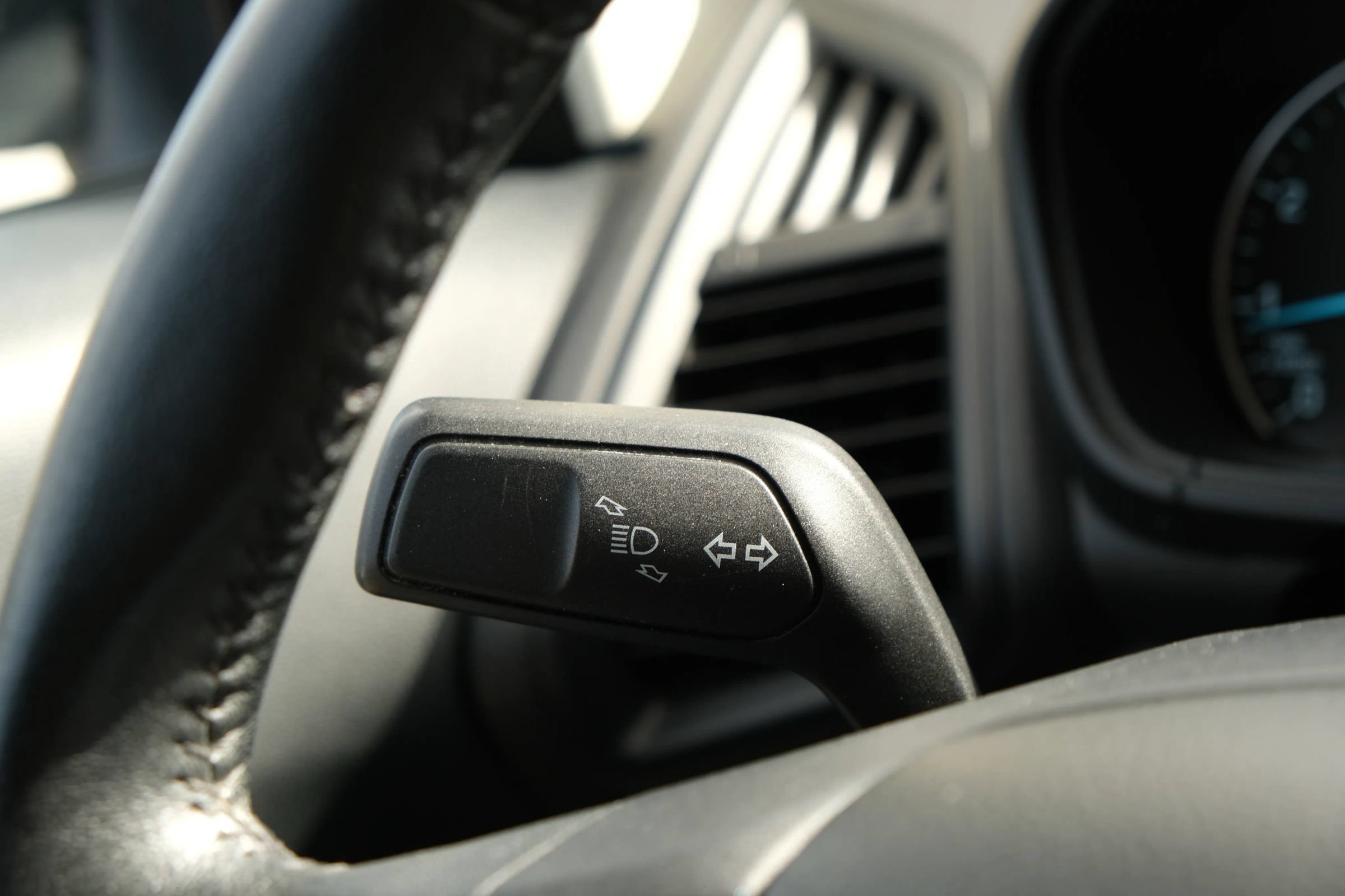 Used 2021 Ford EcoSport Titanium AWD/4WD image 40